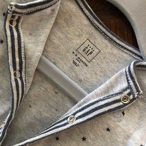 Baby gap footed onesie/pajama